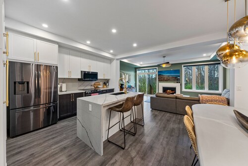 Jewel of Blue Mountain