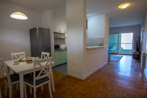 Family Apartment, 2 Bedrooms, Balcony, Courtyard View | Interior