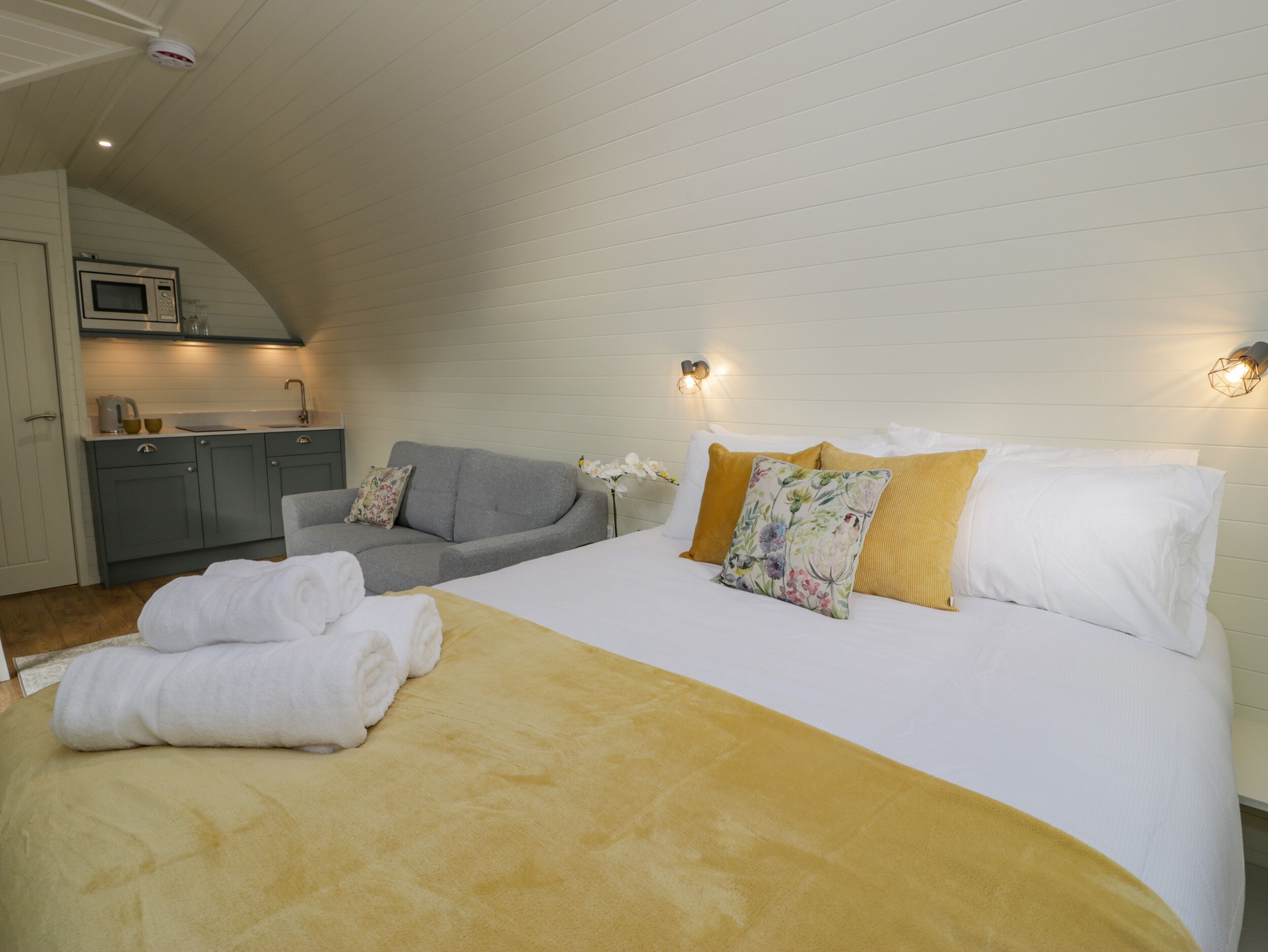 1 bedroom, individually decorated, individually furnished, free WiFi