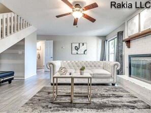 Immagine non classificata, 4 di 46, pulsante