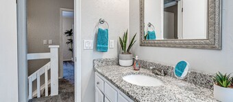 This townhouse is a 2 bedroom(s), 1.5 bathrooms, located in Edmond, OK.