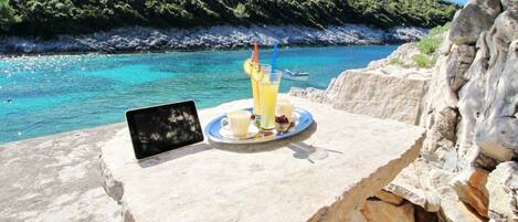 Apartment (One Bedroom Apartment with Terrace an) | Exterior