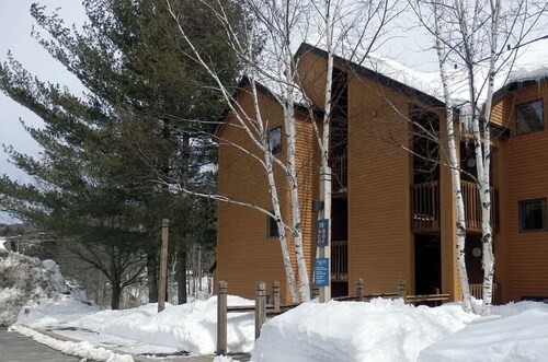 Mount Snow condo (Deer Creek) Walk to new Sundance lift