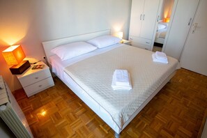 2 Schlafzimmer, Bügeleisen/Bügelbrett, kostenloses WLAN, Bettwäsche