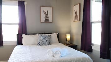 2 bedrooms, desk, iron/ironing board, free WiFi