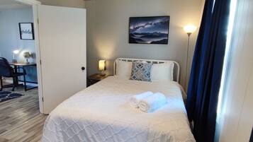 2 bedrooms, desk, iron/ironing board, free WiFi