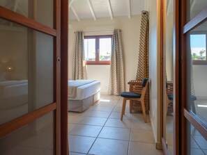 3 chambres, lit parapluie, Wi-Fi, draps fournis