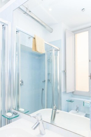 Hair dryer, towels