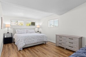 4 bedrooms, travel crib, free WiFi, bed sheets