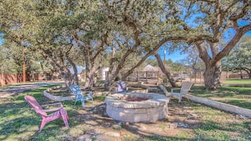 House, 1 Bedroom | Property grounds