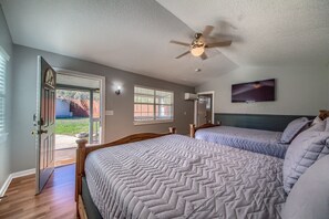 House, 1 Bedroom | 1 bedroom, iron/ironing board, free WiFi