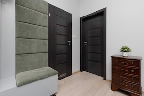 Apartment, 1 Bedroom, Balcony | 1 bedroom, bed sheets