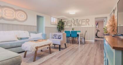 Sloans Lake! Walk to eateries/bars! Free parking!