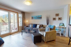 Télévision, cheminée