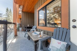 تناول الطعام بالخارج