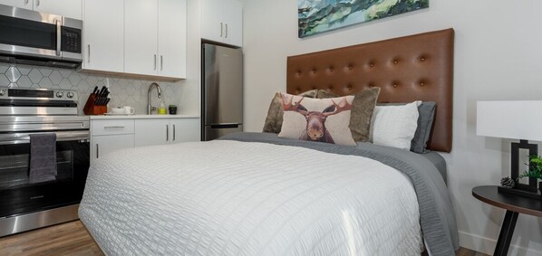 1 bedroom, iron/ironing board, free WiFi, bed sheets
