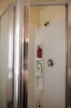 Shower, hair dryer - Downtown Studio w/Huge Balcony ·King Bed ·Walkable (Eugene)