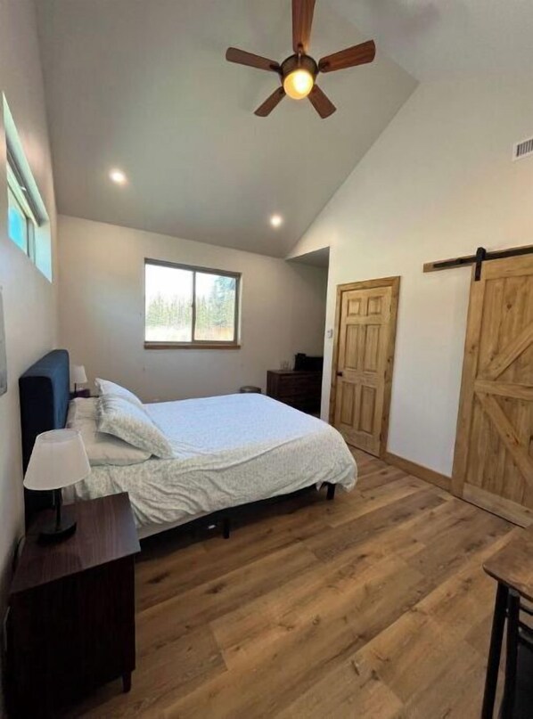 1 chambre, bureau, Wi-Fi, draps fournis