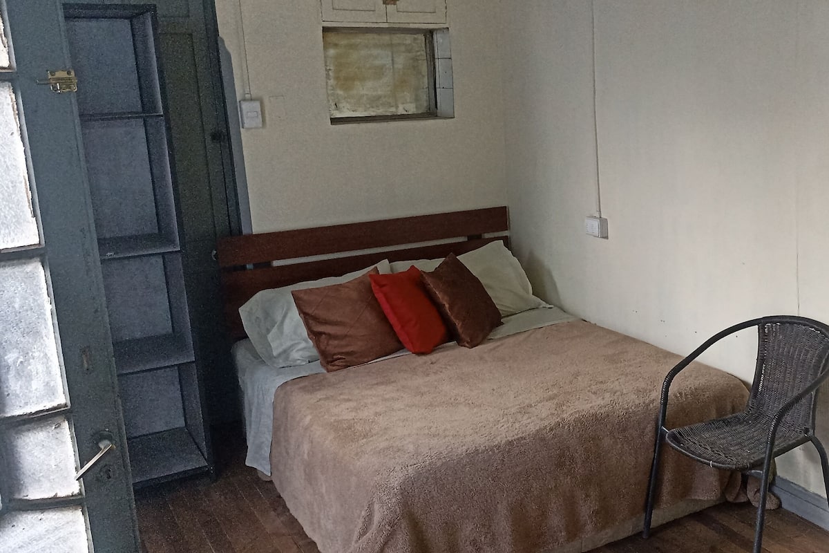 Chambre Économique, plusieurs lits | Wi-Fi gratuit, draps fournis, accès pour personnes à mobilité réduite