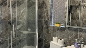 Superior Apartment, Ensuite (Superior 1 Bed- Sleeps 4) | Bathroom