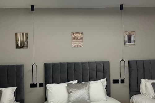 高级公寓, 独立浴室 (Superior 1 Bed- Sleeps 4) | 1 多间卧室