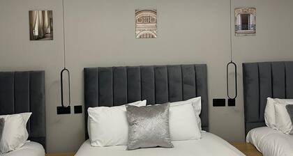 Luis Apartments in Leeds