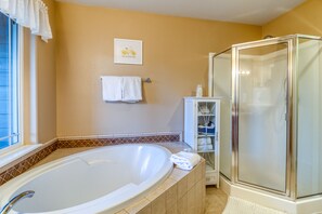 تجهيزات دش، مجففات شعر، مناشف، صابون