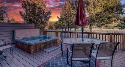 HOT TUB, Eagle Crest Condo on Golf Course, DOGS OK