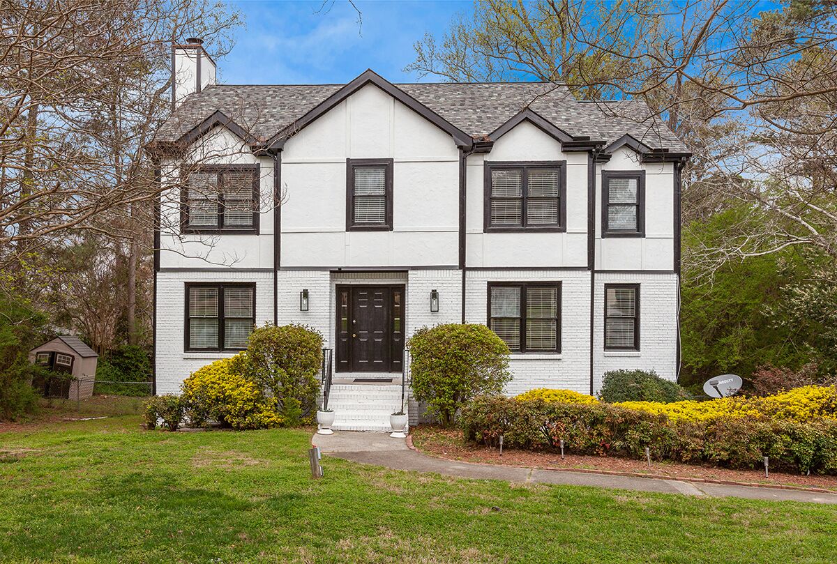 Spacious Home (3 beds/2.5B) in Lilburn