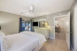 3 bedrooms, iron/ironing board, WiFi, bed sheets - Oceanwoods Cottage, 3BR Home, Ideal Beach Location and Screened Porch with Lagoon Views! (Kiawah Island)