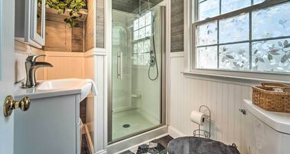 1 Mi to MCAS New River: Peaceful Home w/ Patio