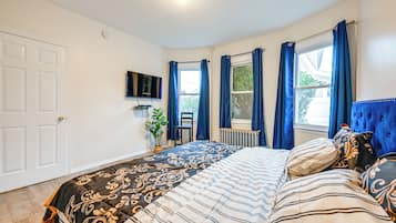 4 chambres, fer et planche à repasser, Wi-Fi, draps fournis