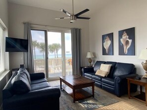 Smart-TV, bøker og PC-skjermer