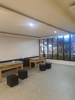 Exterior - Vang Vieng Trendy Hotel (Vang Vieng)