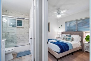 Douche, articles de toilette gratuits, sèche-cheveux
