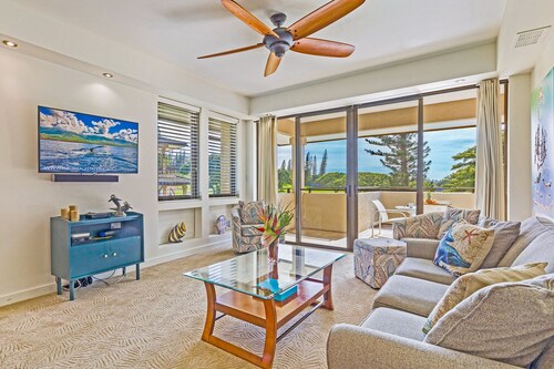 Spacious Lanai Retreat: Kapalua Maui's Golf Villa with Breathtaking Views 14T 1-2
