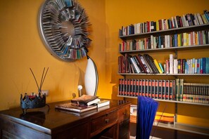 Interior - Villa Botinaccio by MMega (Montelupo fiorentino)