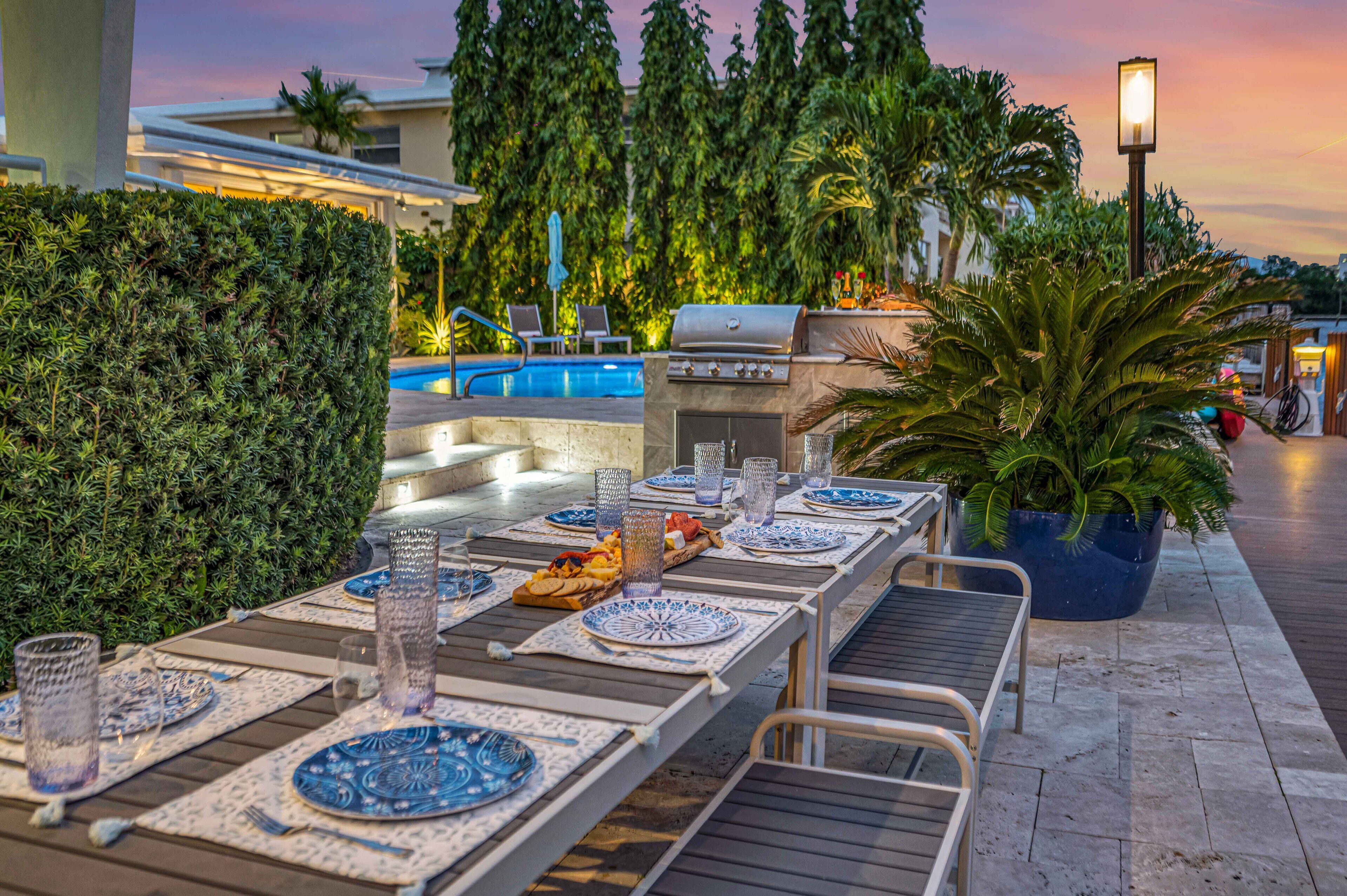 Outdoor dining