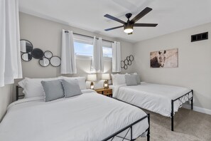 4 bedrooms, desk, iron/ironing board, free WiFi