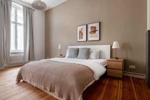 2 slaapkamers, een strijkplank/strijkijzer, wifi, beddengoed