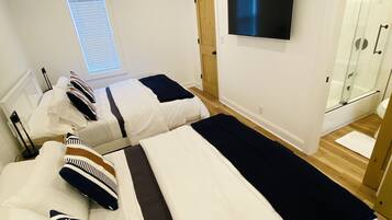 3 bedrooms, WiFi, bed sheets