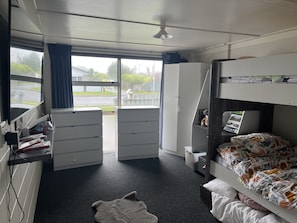 3 bedrooms, WiFi