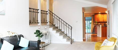 Smart TV, table tennis, books