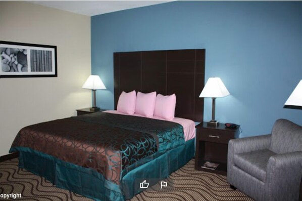 Classic Double Room | 1 bedroom, blackout curtains, iron/ironing board, free WiFi