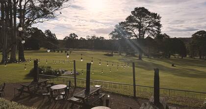 Historic homestead on 60 acres, private golf course, sleeps 40+