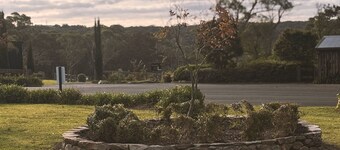 Historic homestead on 60 acres, private golf course, sleeps 40+