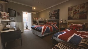 14 bedrooms, WiFi, bed sheets