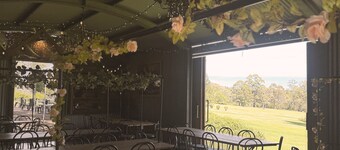 Historic homestead on 60 acres, private golf course, sleeps 40+