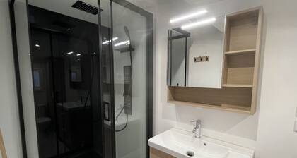 Charmante Petite Maison Pour Deux Personnes Avec Terrasse Privée