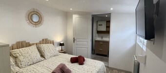 Charmante Petite Maison Pour Deux Personnes Avec Terrasse Privée